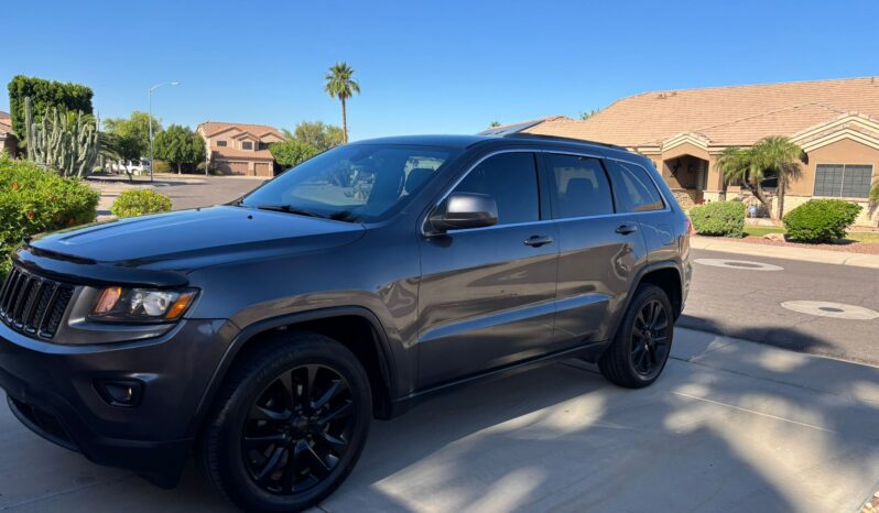 
								2016 Jeep Grand Cherokee Laredo | Restored salvage  full									