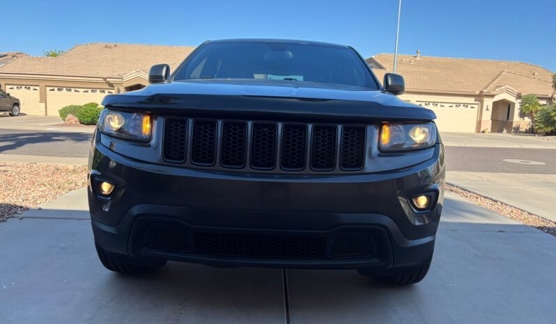 
								2016 Jeep Grand Cherokee Laredo | Restored salvage  full									