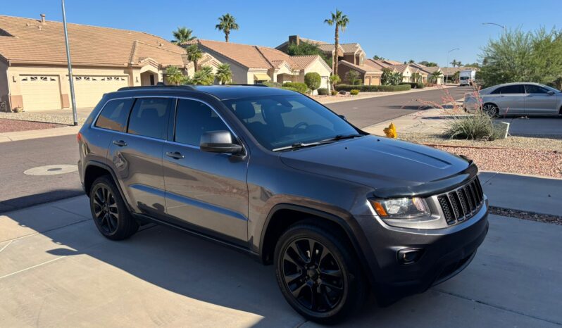 
								2016 Jeep Grand Cherokee Laredo | Restored salvage  full									