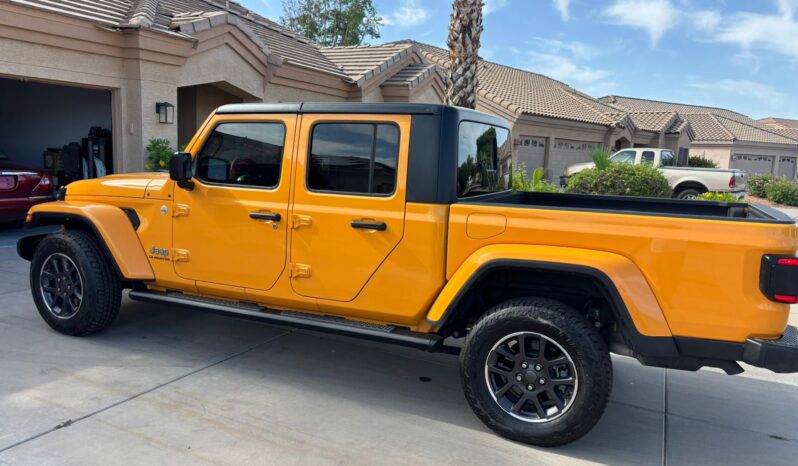 
								Jeep Wrangler Galadiato Overland full									