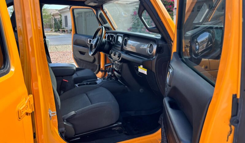 
								Jeep Wrangler Galadiato Overland full									