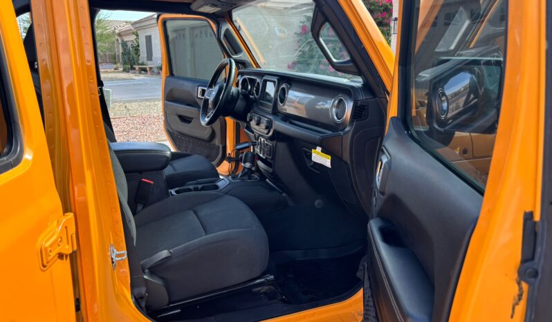 
								Jeep Wrangler Galadiato Overland full									