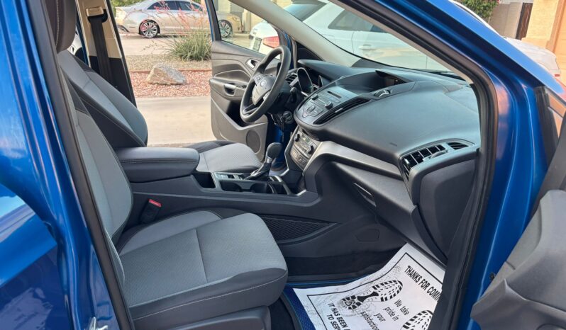 
								2017 Ford Escape Se Restored Salvage full									
